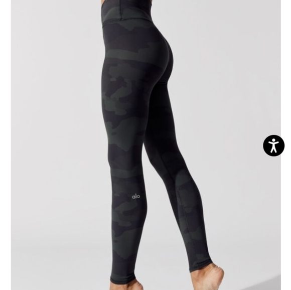 ALO Yoga Black Camouflage Leggings - Picture 2 of 6